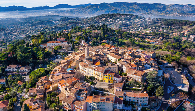 20210219_Mougins-Une-oeuvre-d-art-au-dessus-de-la-Mediterranee_01